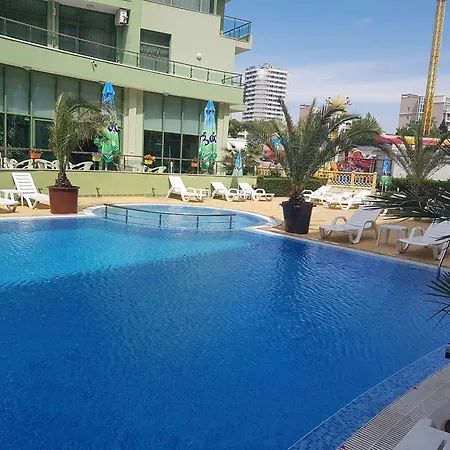 Juli Hotel