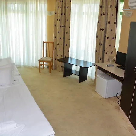 Juli Otel