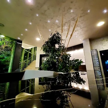 Juli Hotel
