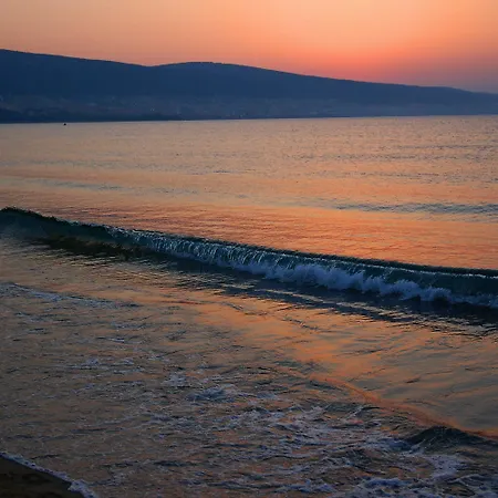 Juli 3* Slantschew brjag