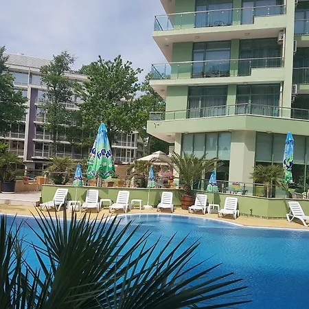 Juli Hotel 3*
